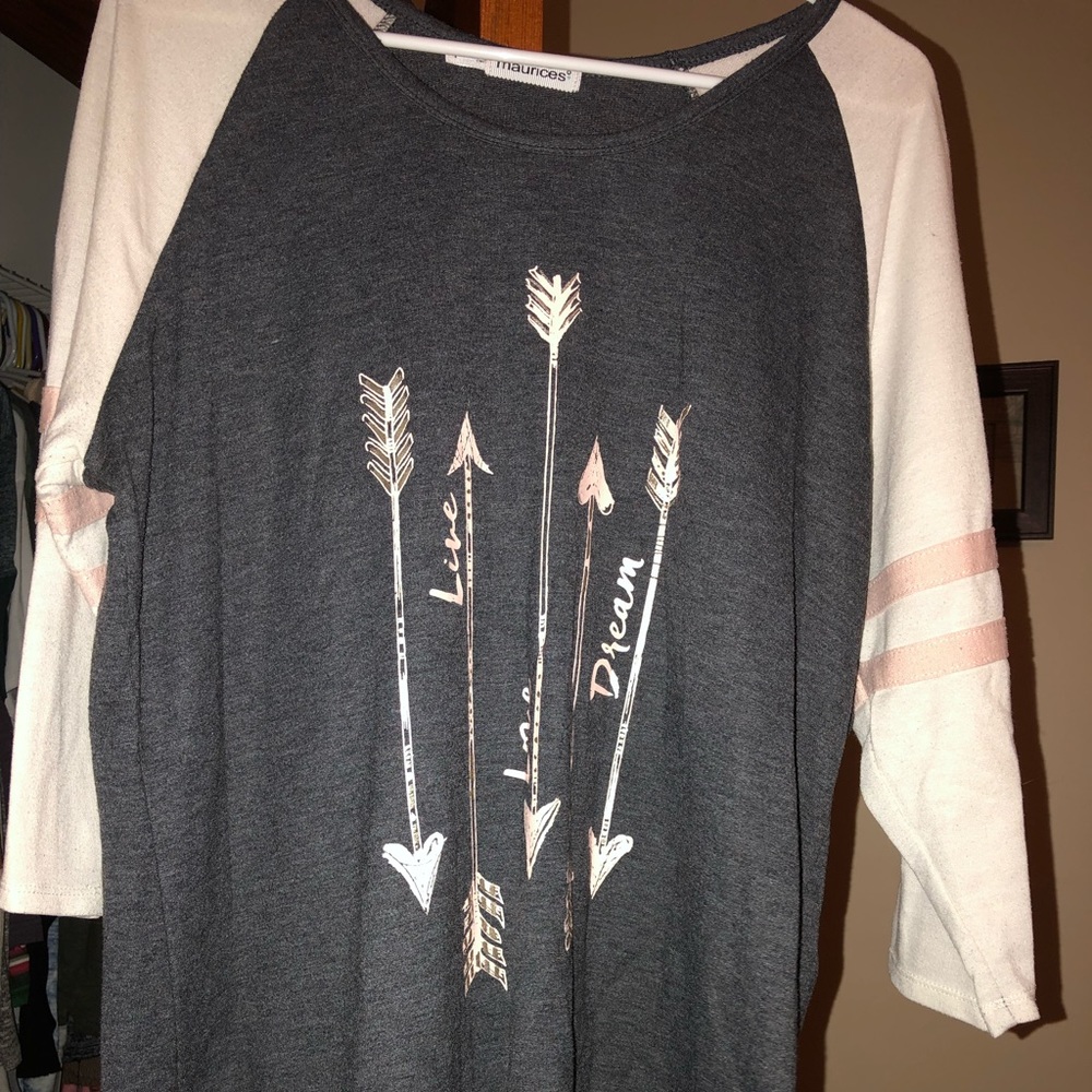 Raglan t shirt